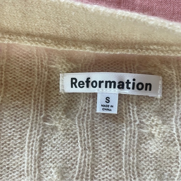 Reformation soft, cashmere, oversized cardigan NWT - Picture 4 of 5